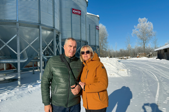 Santa un Uģis Rubeņi lepojas ar savu sēklu tīrību un uzsver – sēklaudzēšanā jādarbojas ar vislielāko rūpību un atbildību, lai nodrošinātu sēklu nesajaukšanos.