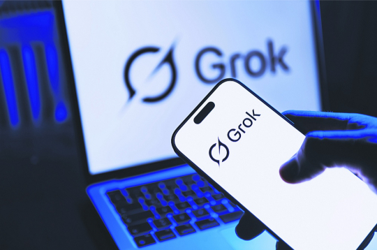 Skandāls, kas izvērties ap "Grok" ģenerētajiem attēliem, nebūt nav pirmais ar mākslīgā intelekta rīkiem saistītais skandāls. 2024. gada martā "Google" bija spiesta uz laiku apturēt tās MI rīka "Gemini" darbību attēlu ģenerēšanā, jo šis rīks radīja politkorektus, bet vēsturei galīgi neatbilstošus attēlus. Skandāls, kas izvērties ap "Grok" ģenerētajiem attēliem, nebūt nav pirmais ar mākslīgā intelekta rīkiem saistītais skandāls. 2024. gada martā "Google" bija spiesta uz laiku apturēt tās MI rīka "Gemini" darbību attēlu ģenerēšanā, jo šis rīks radīja politkorektus, bet vēsturei galīgi neatbilstošus attēlus.