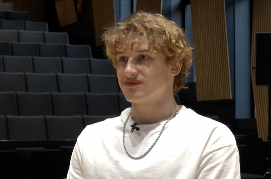 Ogres Valsts ģimnāzijas skolnieks Kevins Lukša.