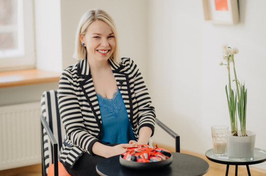 Dziedātāja Ieva Sutugova.