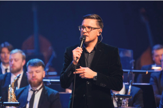Dziedātājs Andris Ērglis.