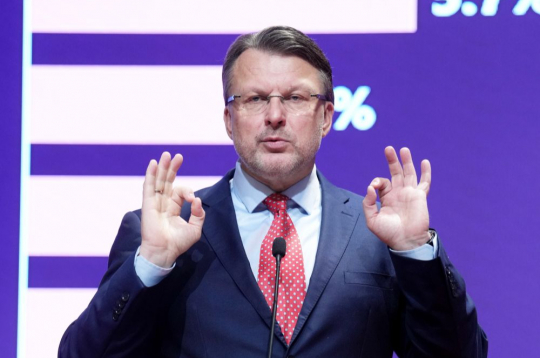 Partijas "Latvija pirmajā vietā" priekšsēdētājs, Rīgas domes deputāts Ainārs Šlesers.