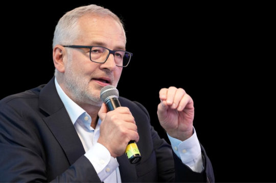 Žurnālists Jānis Domburs.