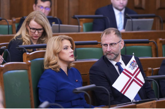 Ministru prezidente Evika Siliņa un satiksmes ministrs Atis Švinka. Ministru prezidente Evika Siliņa un satiksmes ministrs Atis Švinka.