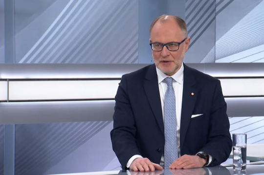 Aizsardzības ministrs Andris Sprūds (P). Aizsardzības ministrs Andris Sprūds (P).