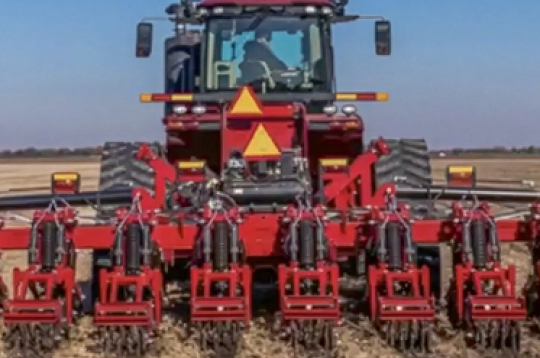 'Case IH Nutri tiller' agregāts.