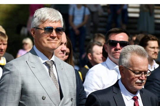 No amata atstādinātais Rēzeknes domes priekšsēdētājs Aleksandrs Bartaševičs (no kreisās) un vicemērs Jānis Tutins, kurš jau gandrīz divus mēnešus pilda pašvaldības vadītāja pienākumus.