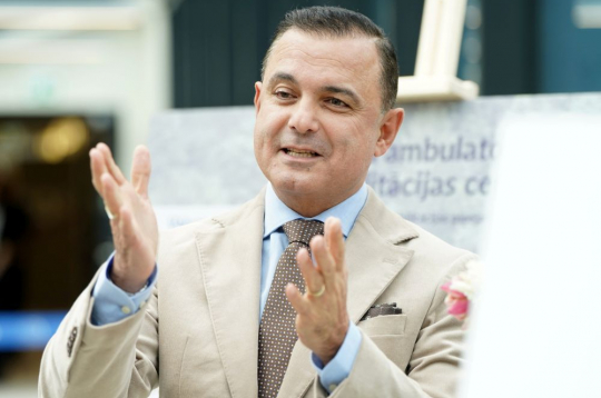 Veselības ministrs Hosams Abu Meri. 