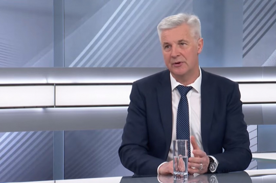 Domnīcas "Northern Europe Policy Centre" direktors, bijušais Latvijas aizsardzības ministrs Artis Pabriks ("Latvijas attīstībai").