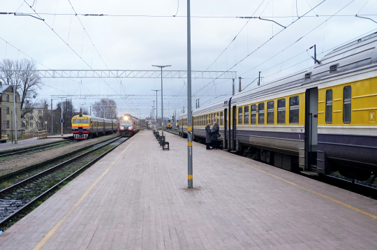 Vilcieni Rīgas Centrālajā dzelzceļa stacijā.

