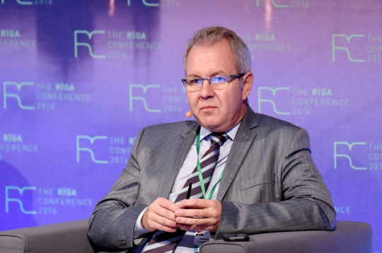 ASV dzīvojošais krievu ekonomists Vladislavs Inozemcevs.