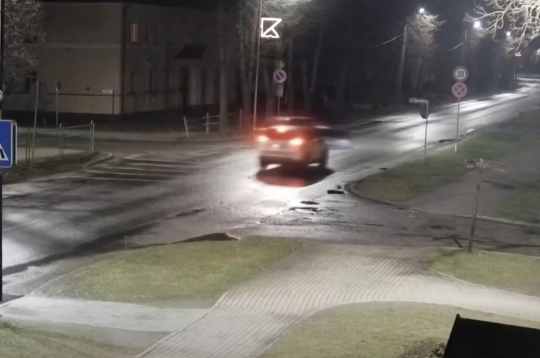 Potenciālās avārijas mirklis.