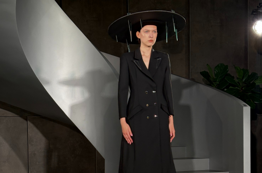 Lietuviešu dizaineres Laura Daili tērpi.