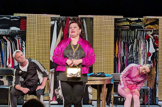 Par gada aktrisi tika atzīta Odeta Ore par Živkas lomu izrādē "Ministrienes kundze" Kauguru pagasta amatierteātrī "Vīzija".