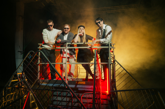 Grupa "The Rozz", Misters Krūmiņš un Liene Lagzdiņa.