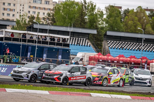 Savulaik populārais rallijkross pēdējos gados bija zaudējis savu spozmi, taču, atgriežoties pie iekšdedzes automašīnu sacensībām, ir cerība to atgūt, ko pierādīja arī lielais dalībnieku skaits Biķerniekos notikušajā Eiropas čempionāta posmā.