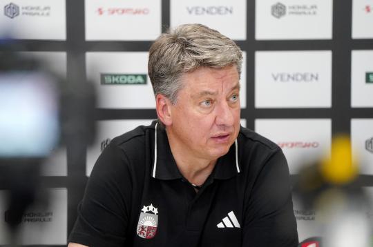 Latvijas hokeja valstsvienības galvenais treneris Harijs Vītoliņš.