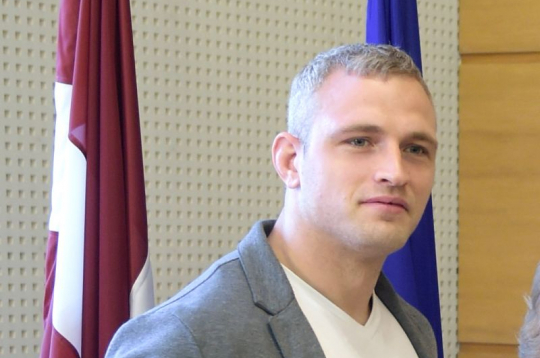 Latvijas sambo cīkstonis Viktors Reško.