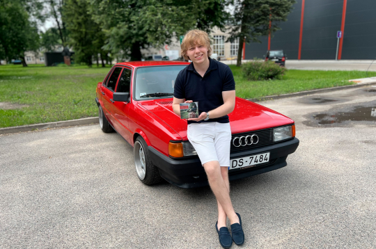 Edvards Strazdiņš.