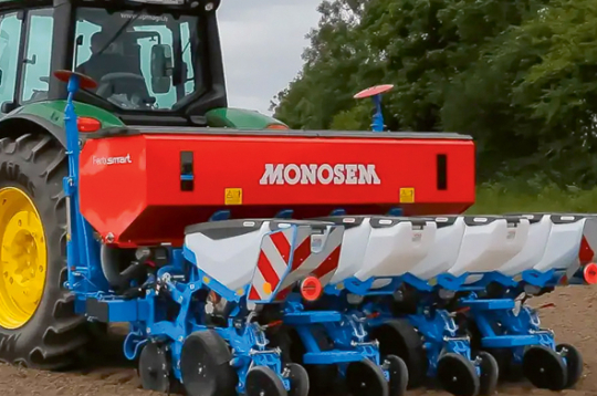 'Monosem Valo terra' sējmašīna. 'Monosem Valo terra' sējmašīna.
