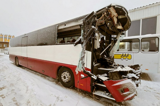 Avārijā sadragātais autobuss.