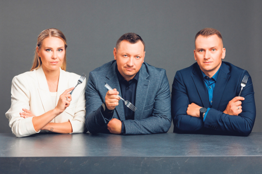Kulinārijas šova "Šefpavāru līga" žūrija.