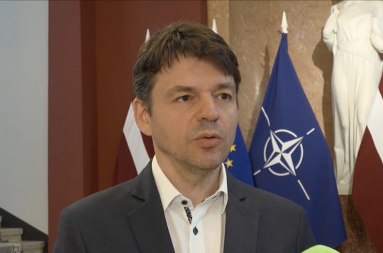 Edvīns Šnore, Iekšlietu ministrijas parlamentārais sekretārs.