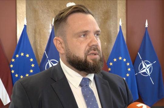 Klimata un enerģētikas ministrs Jānis Vitenbergs. Klimata un enerģētikas ministrs Jānis Vitenbergs.