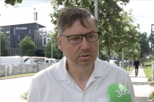 Artūrs Bērziņš, Latvijas Slimnīcu biedrības valdes priekšsēdētājs. Artūrs Bērziņš, Latvijas Slimnīcu biedrības valdes priekšsēdētājs.