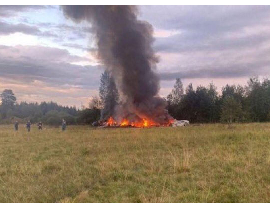 Krievijā lidmašīnas katastrofā desmit bojāgājušie; pasažieru sarakstā ir Prigožins.