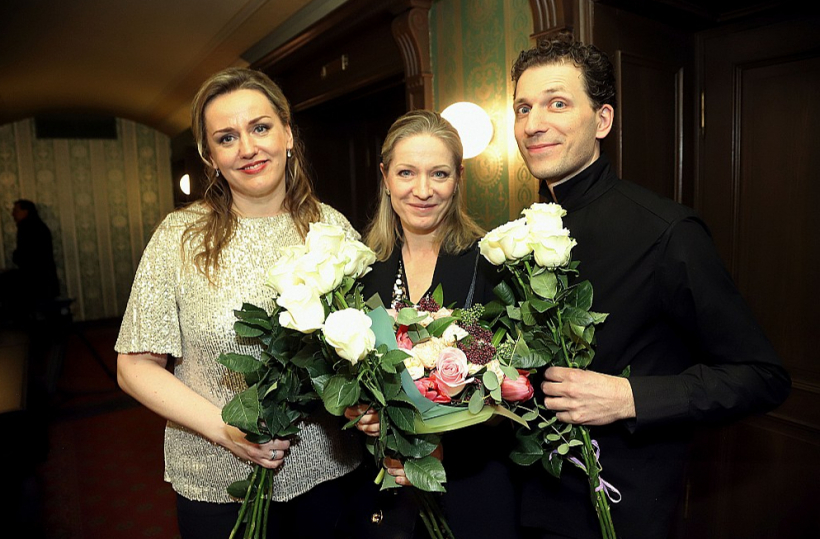 Par “Gada ansambli” tika atzīts trio „Palladio” – no kreisās: čelliste Kristīne Blaumane, vijolniece Eva Bindere un pianists Reinis Zariņš.