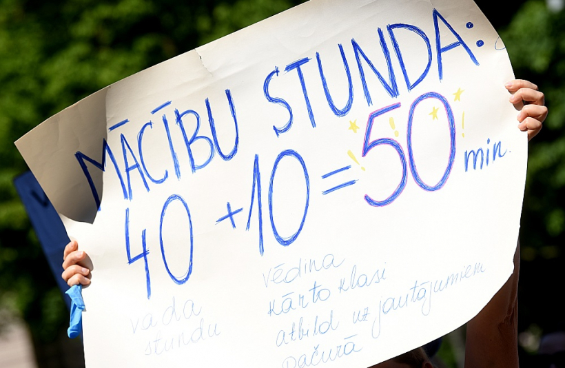 Pedagogu darba slodzes balansēšana ir viena no arodbiedrības prasībām.
