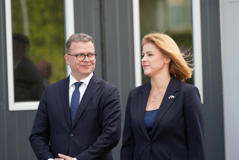 Evika Siliņa un Peteri Orpo.