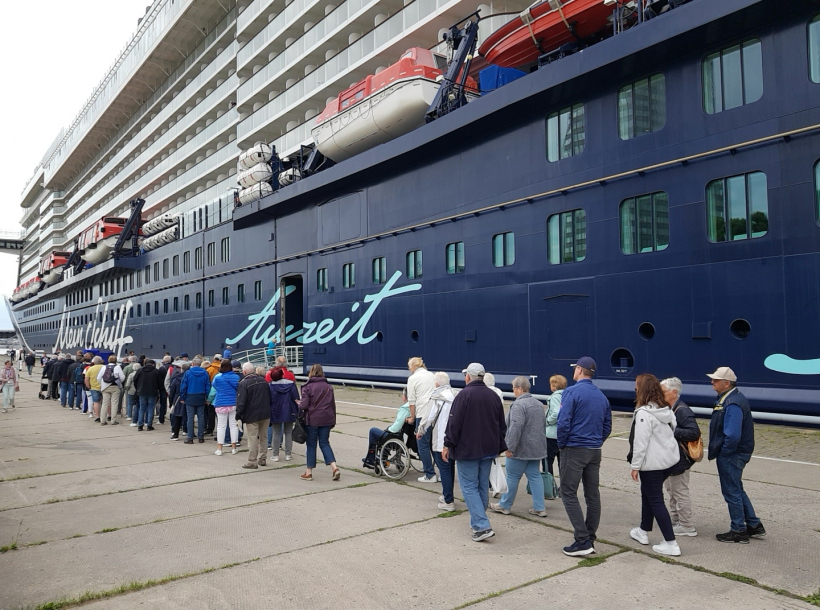 Kuģis "Mein Schiff 1".