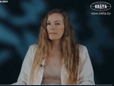 Olga Čerņavska apgalvo, ka Baltkrievijā veikalos ir vairāk preču nekā Latvijā, kur cilvēki jau esot spiesti ēst kukaiņus.