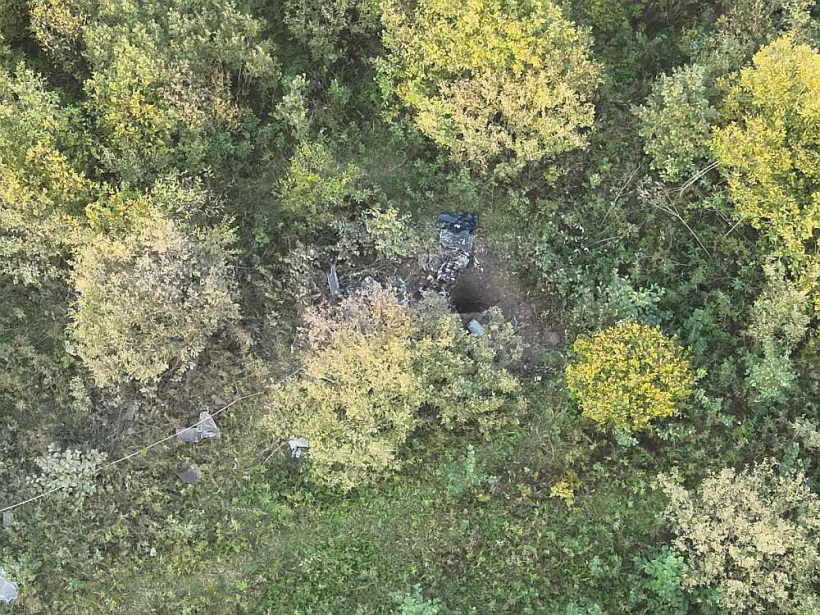 Latvijas Nacionālie bruņoties spēki šonedēļ publiskoja arī attēlus no vietas, kur Gaigalavas pagastā nokritušā Krievijas bezpilota lidaparāts tika deaktivizēts.