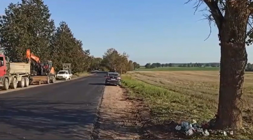 Uz šī autoceļa tieši pēdējās dienās ticis uzliets asfalts.