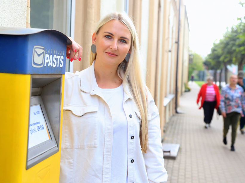 Zita Draveniece, VAS "Latvijas Pasts" Pasta nodaļu un piegādes vadības daļas Zemgales reģiona nodaļas vadītāja.