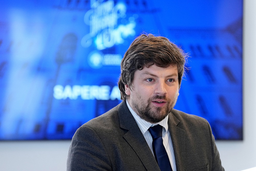 Guntars Kitenbergs, Latvijas Universitātes zinātņu prorektors, zinātņu doktors fizikā.