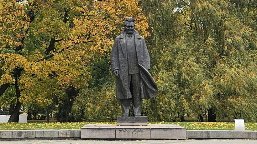 Andreja Upīša piemineklis.