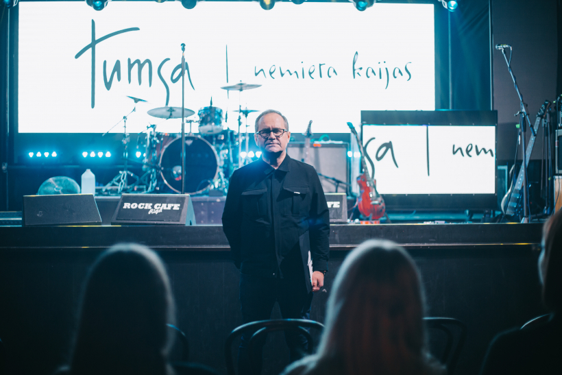 Grupa "Tumsa" prezentē jaunu albumu. Guntars Račs. 