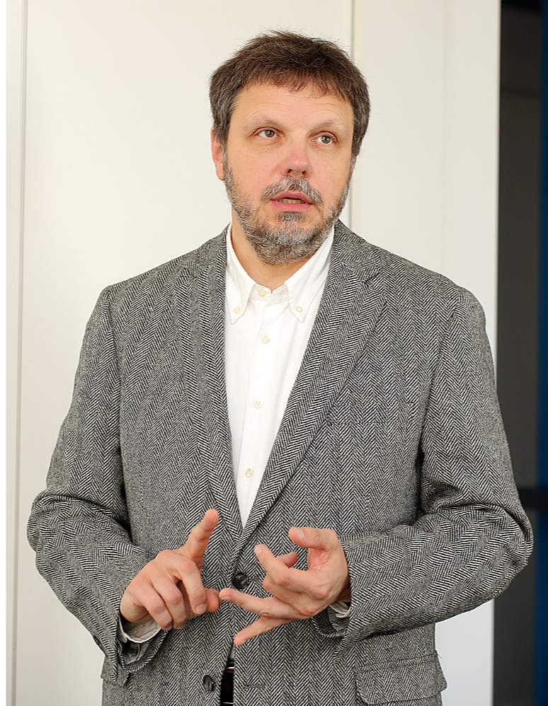 Jānis Ikstens.