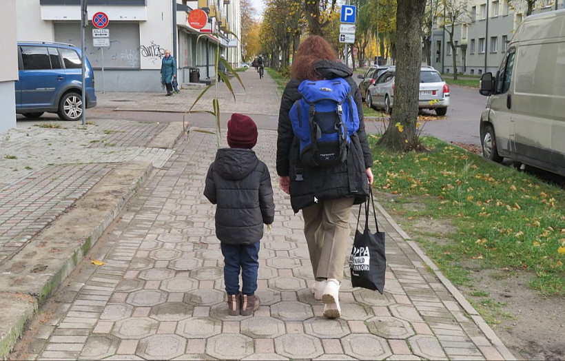 Liepājnieki Ilze un Jānis nākamgad vairs nesaņems atbalsta pārtikas pakas. "Slikti..." secina Ilze.