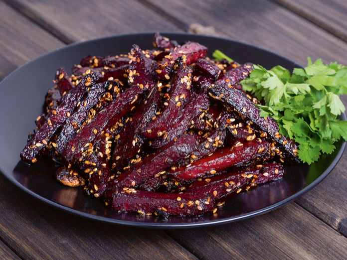 Krāsņī ceptas ar sezamu.