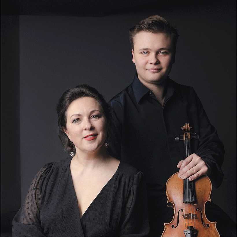 20. decembrī Spīķeru koncertzālē koncertprogrammā "Daniils Bulajevs. Romantiskā vijole Ziemassvētkos" satiksies vijolnieks Daniils Bulajevs un pianiste Agnese Egliņa.