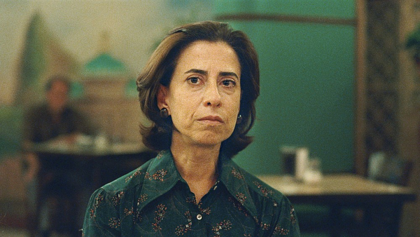 Fernanda Toresa ir otrā brazīliete, kura nominēta "Oskaram" kā labākā aktrise par tēlojumu filmā "I`m Still Here", tādējādi sekojot savas mātes aktrises Fernandas Montenegro pēdās.