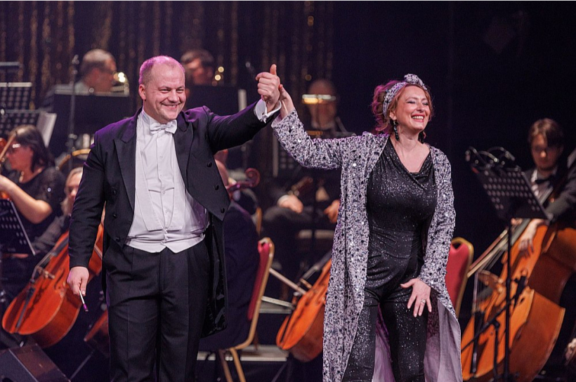 Operetes Jaungada koncerts "VIVA!".