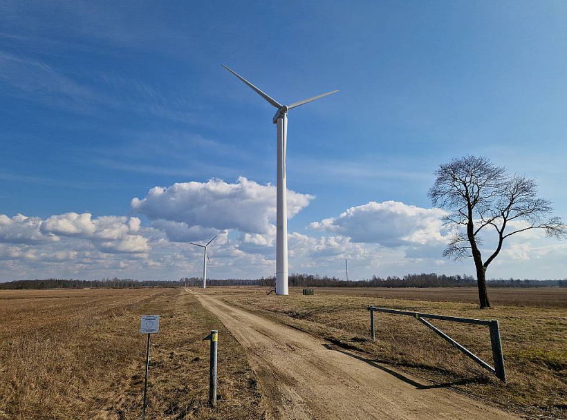 Vēja enerģijas asociācijā cer, ka sabiedrības attieksme pret vēja parkiem mainīsies, kad reāli tiks īstenots jaunais atbalsta mehānisms un kāda no pašvaldībām, kā arī iedzīvotāji varēs likt lietā kompensācijas maksājumus dzīves līmeņa uzlabošanai.