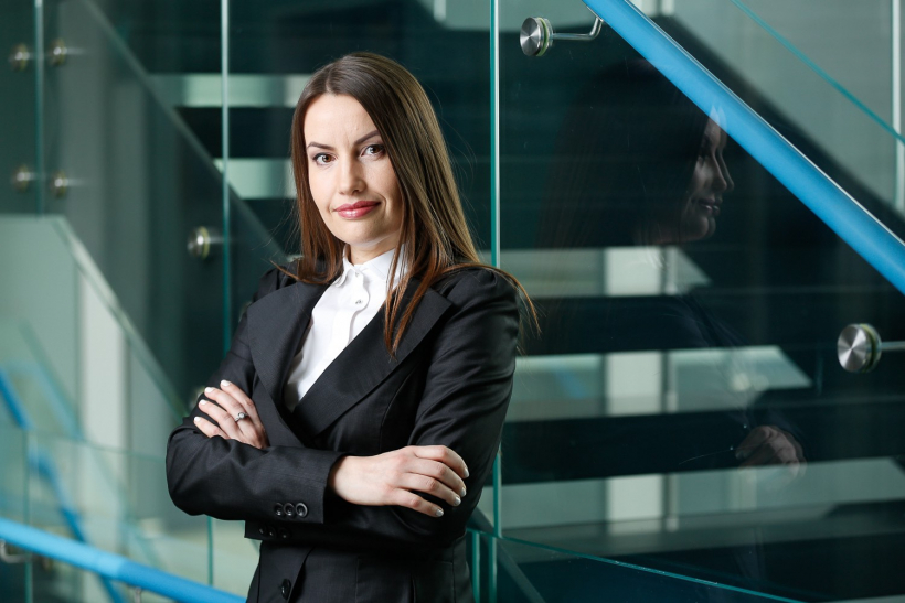 Dina Tračuma.