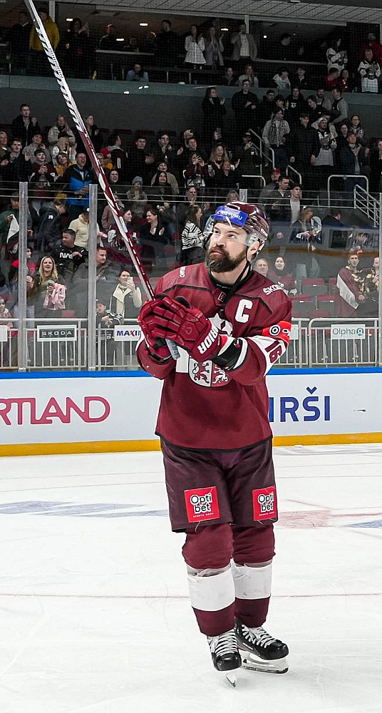 Latvijas izlases pieredzējušākais spēlētājs ir kapteinis Kaspars Daugaviņš, kuram šis būs jau 13. pasaules čempionāts.